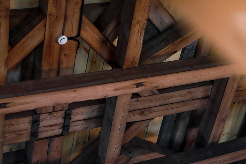 Atjaunotā Cēsu Sv. Jāņa luterāņu baznīca izgaismojas krāsās