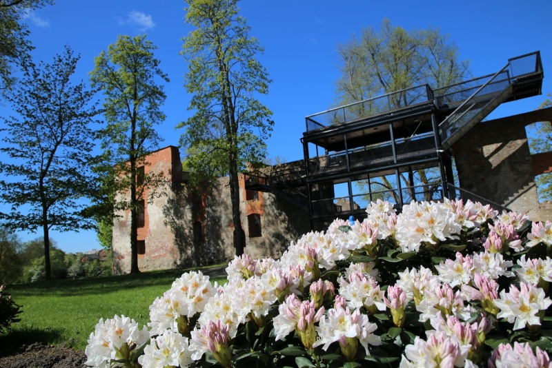 Grobiņā ar ES fondu atbalstu izveidots un labiekārtots Ālandes upes atpūtas komplekss ar pastaigu taku