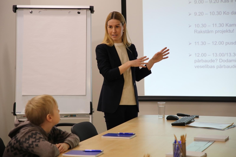 “Nav nemaz tik sarežģīti!” – ēnas iepazīst darbu CFLA