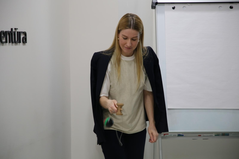 “Nav nemaz tik sarežģīti!” – ēnas iepazīst darbu CFLA